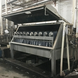 SH-10 normal temperature spray type hank yarn dyeing machine